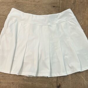 Lilly white skort